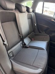Opel Astra 2018-thumb-14