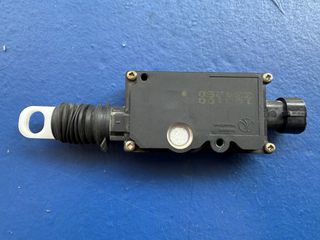 Μοτέρ κεντρικού κλειδώματος μπαγκάζ Smart fortwo w450 cabrio