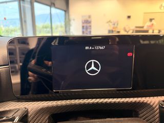 Mercedes-Benz A 180 2019-thumb-16