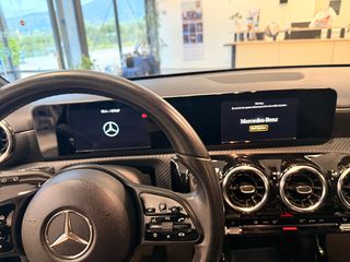 Mercedes-Benz A 180 2019-thumb-14