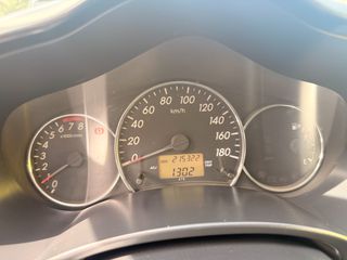Daihatsu Terios 2010-thumb-14
