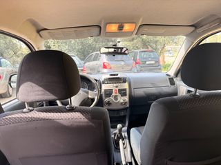 Daihatsu Terios 2010-thumb-17