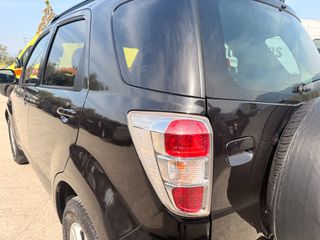 Daihatsu Terios 2010-thumb-21