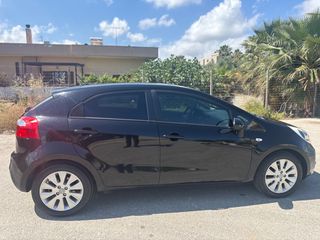 Kia Rio 2014 FULL EXTRA-thumb-9