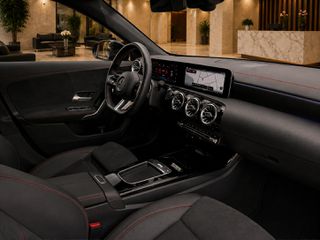 Mercedes-Benz CLA 200 2023 D AMG ADVANCED PLUS,NIGHT PACK,DCT+,FULL SERVICE-thumb-10
