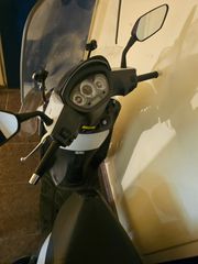 Sym HD2 200 2013-thumb-3