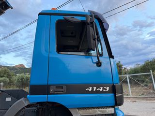 Ανατροπή Mercedes-Benz 2003 4143 actros-thumb-3