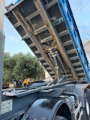 Ανατροπή Mercedes-Benz 2003 4143 actros-thumb-16