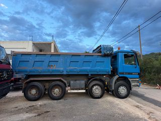 Ανατροπή Mercedes-Benz 2003 4143 actros-thumb-18