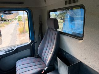 Ανατροπή Mercedes-Benz 2003 4143 actros-thumb-23