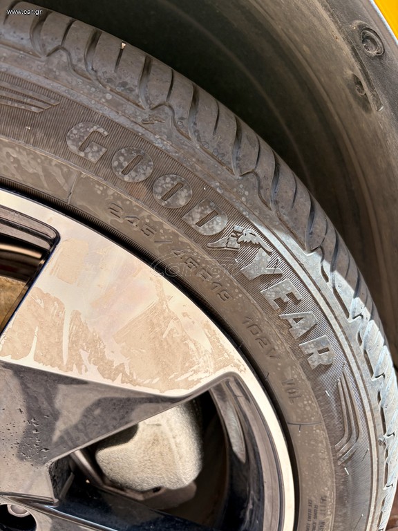 Goodyear EfficientGrip Performance 2