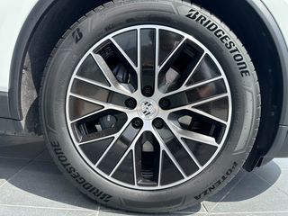 Porsche Macan 2026 4 Electric-thumb-16