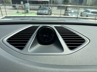 Porsche Macan 2026 4 Electric-thumb-25