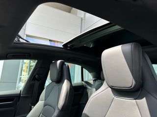 Porsche Macan 2026 4 Electric-thumb-26