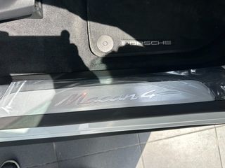 Porsche Macan 2026 4 Electric-thumb-36