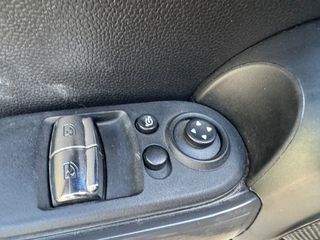 Mini Cooper 2019-thumb-22