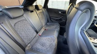 Audi A4 2020 s line massage matrix-thumb-3