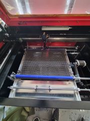 co2 laser velcro cutting machine 450mm x unlimited velcro  - 100w - servo motors - custom κατασκευή-thumb-1