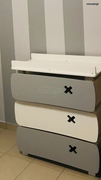 Συρταριέρα αλαξιερα
