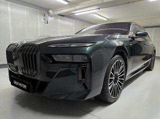 Bmw 750 2025 M Sport Pro INDIVIDUAL-thumb-1