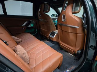 Bmw 750 2025 M Sport Pro INDIVIDUAL-thumb-39