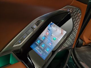 Bmw 750 2025 M Sport Pro INDIVIDUAL-thumb-21
