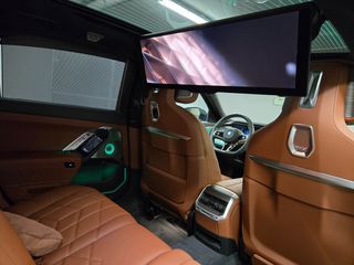 Bmw 750 2025 M Sport Pro INDIVIDUAL-thumb-31