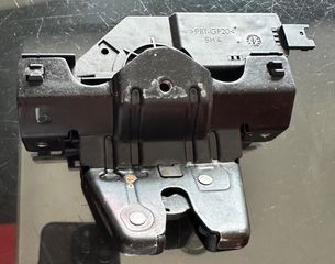 ΚΛΕΙΔΑΡΙΑ ΜΠΑΓΚΑΖ ΜΕ ΚΩΔΙΚΟ 51247840617 BMW E81-E82-E87-E88-E46-E90-E92-E60-E63-E64-Z4 E85-E86