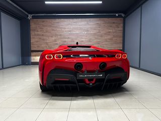Ferrari SF90 2021 STRADALE FULL CARBON-thumb-4