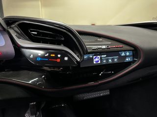 Ferrari SF90 2021 STRADALE FULL CARBON-thumb-32
