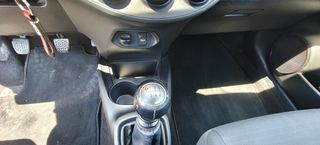 Toyota Yaris 2015 YARIS VAN ΠΕΤΡΕΛΑΙΟ-thumb-11