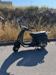 Piaggio Vespa ET4 125 2008