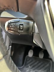 Peugeot 208 2022 1.5 DIESEL-thumb-8
