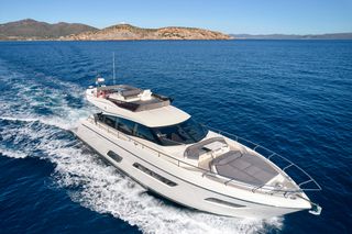 Ferretti 2022 550