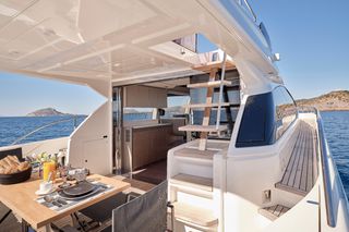Ferretti 2022 550-thumb-12