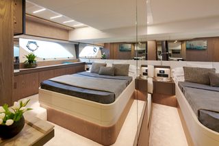 Ferretti 2022 550-thumb-22