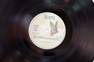 THE DOORS - ABSOLUTELY LIVE-thumb-7