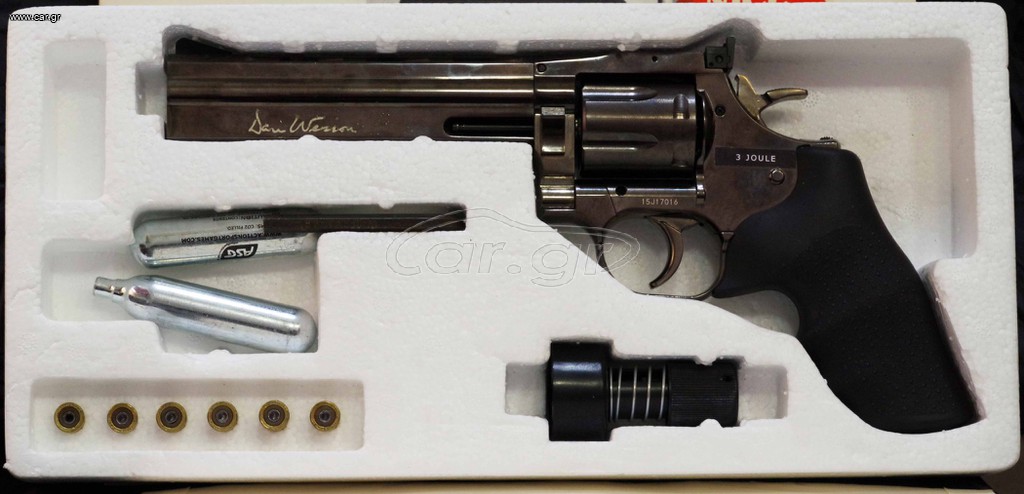 DAN WESSON 715 6'' REVOLVER