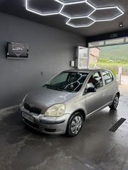Toyota Yaris 2004