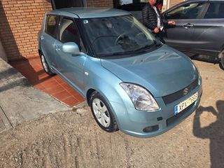 Suzuki Swift 2009-thumb-4