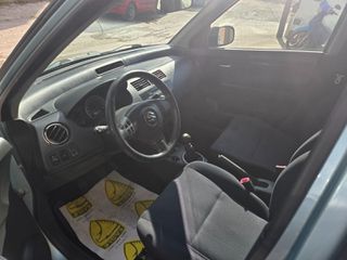 Suzuki Swift 2009-thumb-5