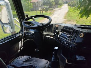 Volvo 1999 VOLVO FH 12-thumb-19