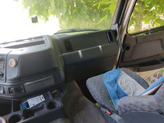 Volvo 1999 VOLVO FH 12-thumb-21