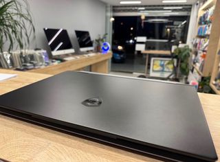 MSI Titan 18 HX A14VIG | i9-14900HX | 64GB RAM | 2TB SSD | RTX 4090