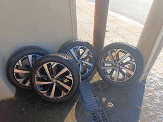 ΜΑΜΑ ΖΑΝΤΕΣ VW POLO HIGHLINE 16αρες μαζί με λαστιχα