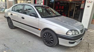 Toyota Avensis 2000 1.6 LINEA TERRA