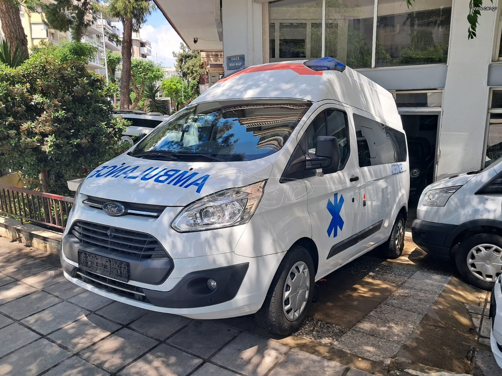 Ασθενοφόρο Ford 2018 trancit custom