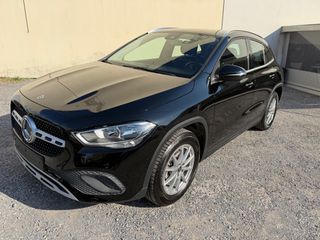 Mercedes-Benz GLA 180 2023 AUTO-thumb-2