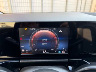 Mercedes-Benz GLA 180 2023 AUTO-thumb-9