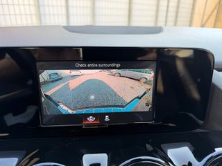 Mercedes-Benz GLA 180 2023 AUTO-thumb-10